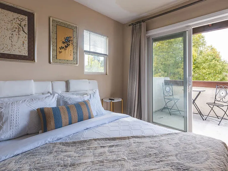 Crest Vista Dr — Photo 117