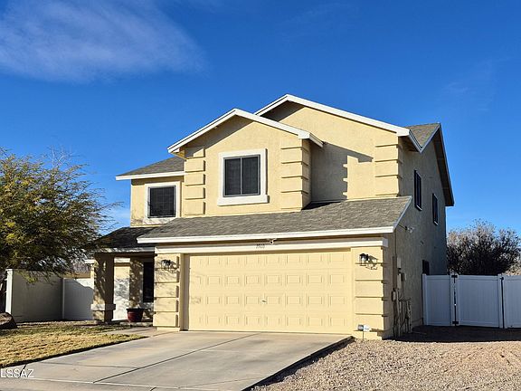 2nd image of 1560 E Kelson Pl