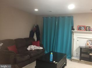 13142 Ashnut Ln, Herndon, VA 20171