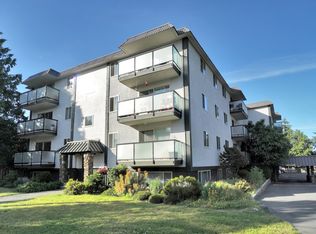 1955 Ashgrove St #202, Victoria, BC V8R 4N8