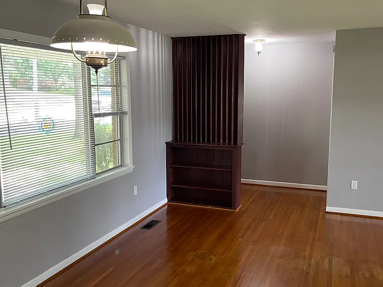 4506 Rosemont Dr — Photo 4