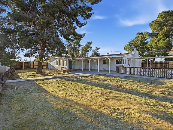 3rd image of 22043 Ottawa Rd