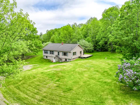 23 McCutcheon Way, Sidney, ME 04330