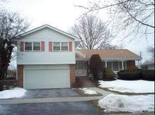 2726 Hollydale Dr, Homewood, IL
