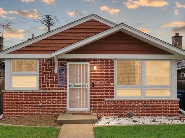 10222 S California Ave, Evergreen Park, IL 60805