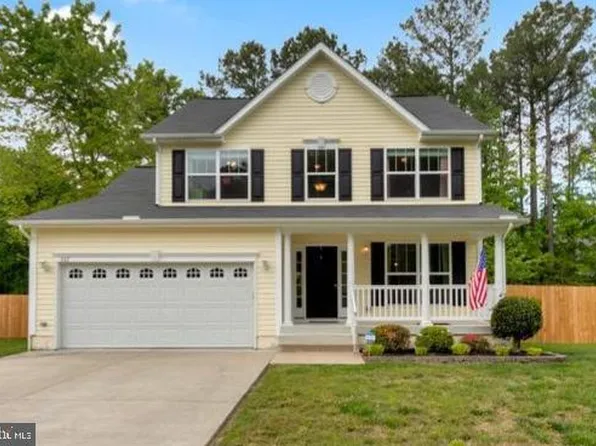 207 Azalea Rd, Colonial Beach, VA 22443