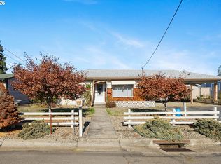 2812 W Sanders Ave, Roseburg, OR 97471