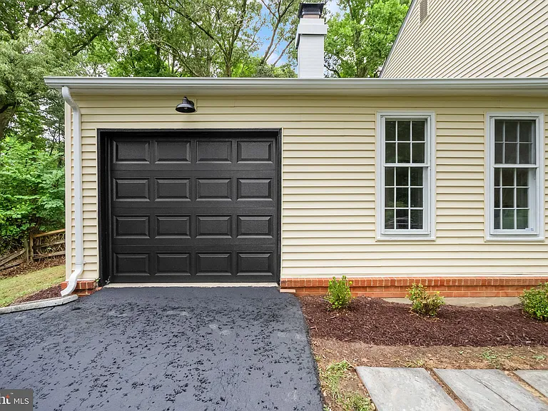 12312 Coleraine Ct — Photo 5