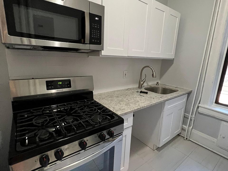 1st image of 319 Fairmount Ave #304