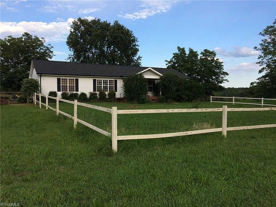 2nd image of 143 Lytton Farm Rd
