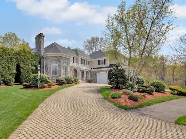 17 Sanderson Rd, Lexington, MA 02420