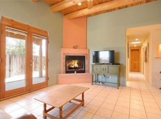 1137 Harrison Rd, Santa Fe, NM 87507