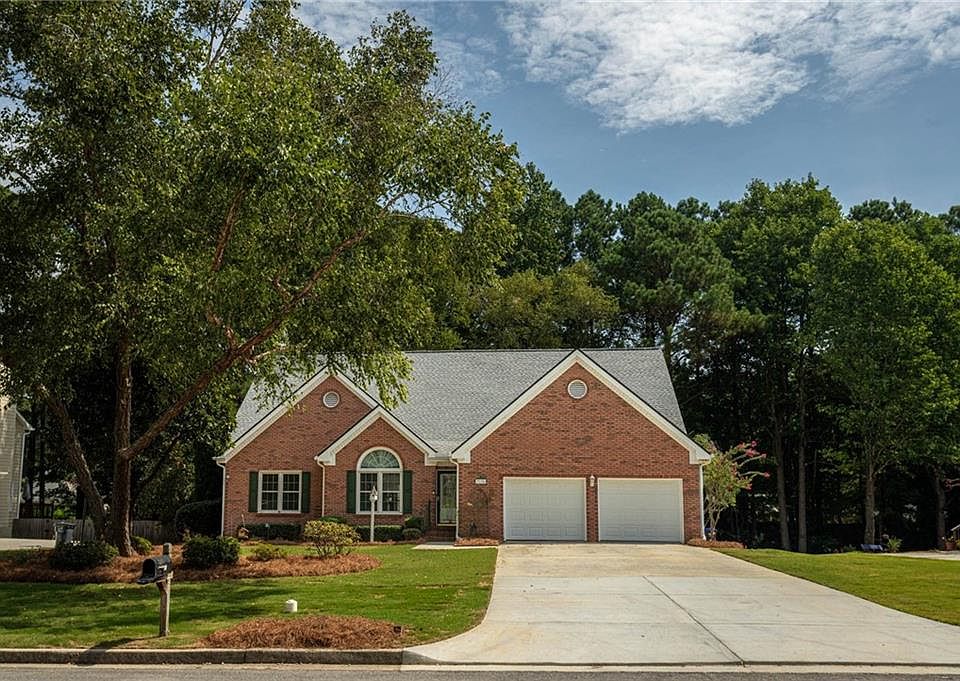 1st image of 3136 Elizabeth Ln