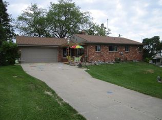 4665 S Lakeshore Rd, Harbor Beach, MI 48441