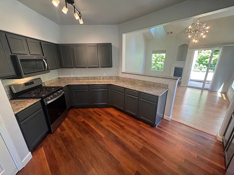 5350 Dunlay Dr #814 — Photo 4