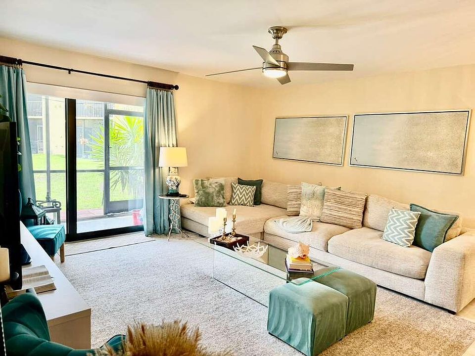 1st image of 912 SW 9th Street Circle #105