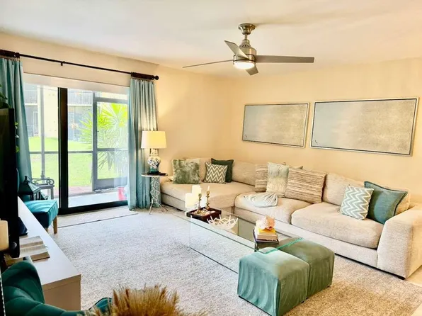 912 SW 9th Street Circle #105, Boca Raton, FL 33486