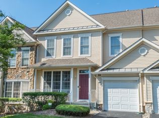 6 Mountain View Dr, Little Falls, NJ 07424