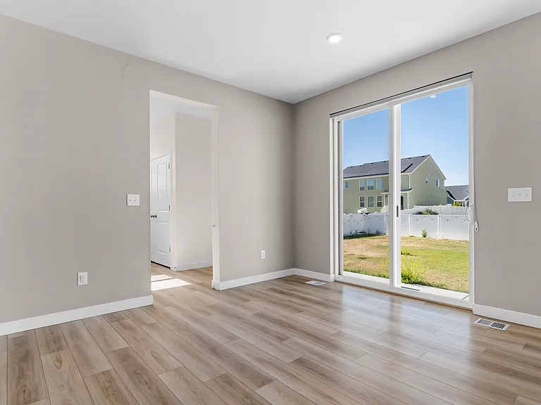 1877 E Chukar Dr — Photo 11