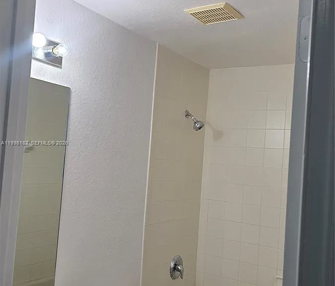 2755 SE 15th Rd #101 — Photo 17