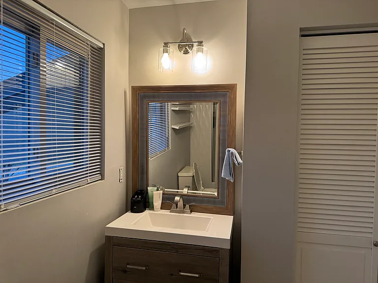 2311 Rockland Ave — Photo 29