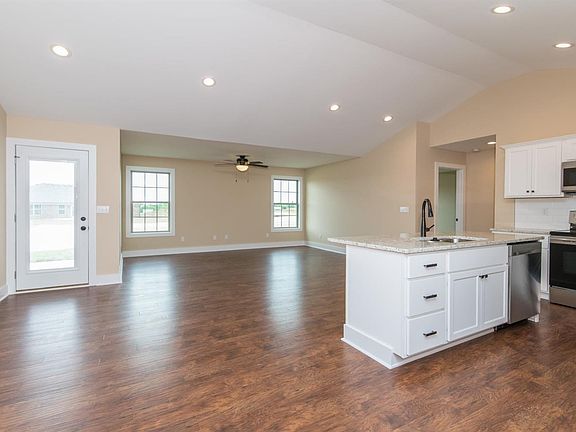 4th image of 313 Binnacle Ct