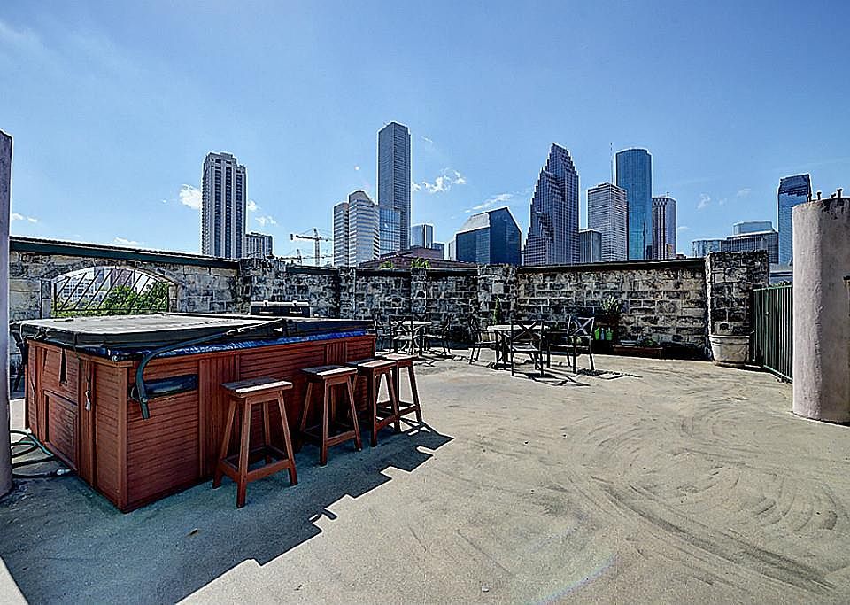 1st image of 110 Bagby St Unit 32