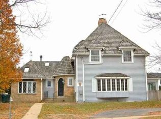 26 Cambridge Rd, Madison, WI 53704