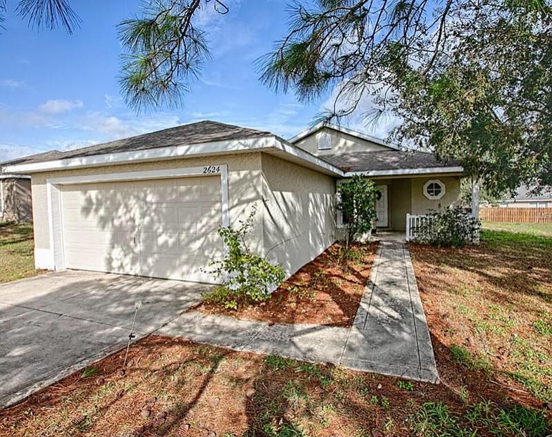 1st image of 2624 Hollow Ln