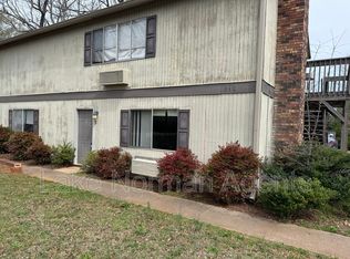 810 10th Street Blvd NW #3, Hickory, NC 28601