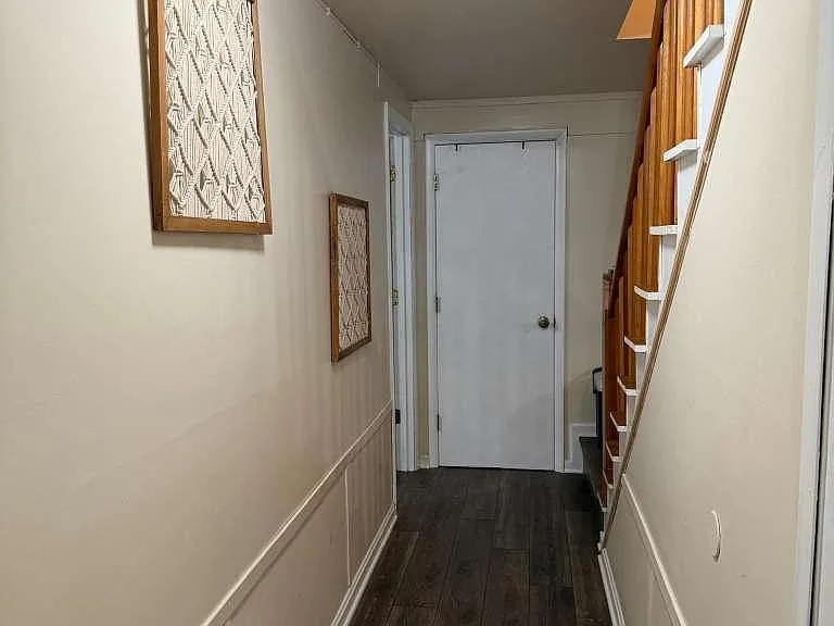 233 Molden Dr — Photo 3