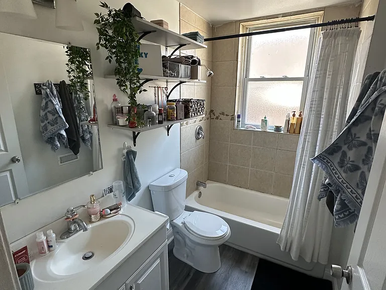 3235 Lafayette Ave #1W — Photo 16