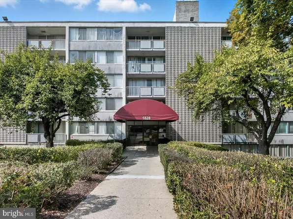 1828 Metzerott Rd APT 405, Adelphi, MD 20783