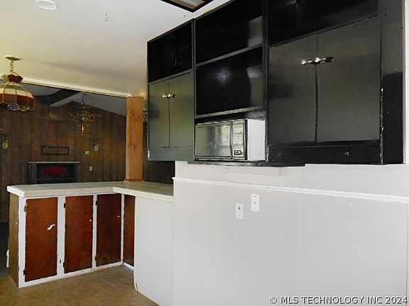 5th image of 420 Meadowbrook Ln