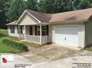 6835 Summit View Dr, Flowery Branch, GA 30542