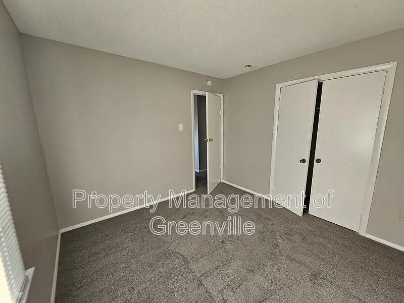 2 bed, 1.5 bath, 1040 sqft, $995 — Photo 4
