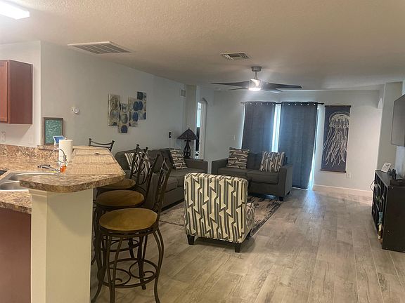 3rd image of 2364 Bexley Dr