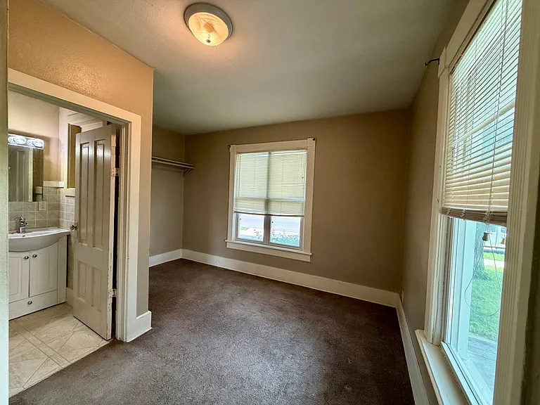 419 Sherman St #1 — Photo 7