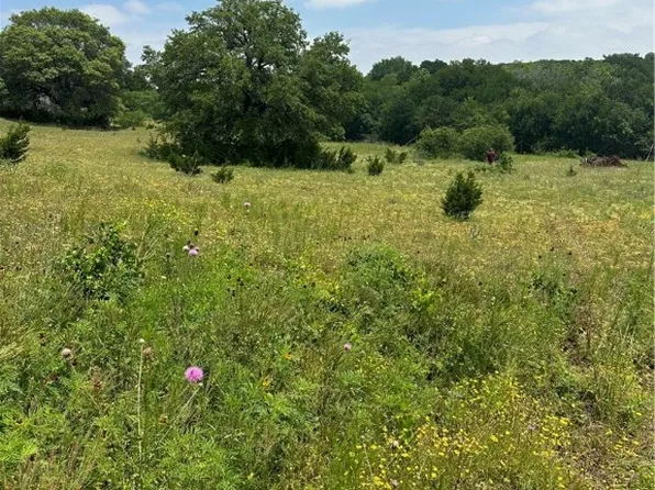 134 Yellowstone Dr, Oglesby, TX 76561
