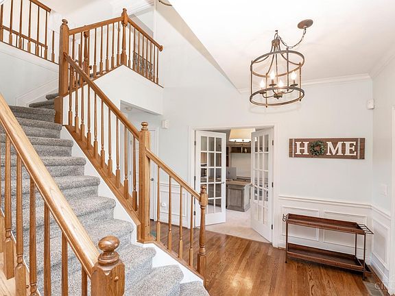 3rd image of 2439 Ashton Ct