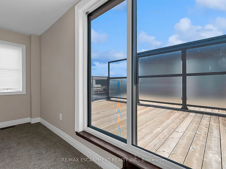 2 Waterview Ln — Photo 13