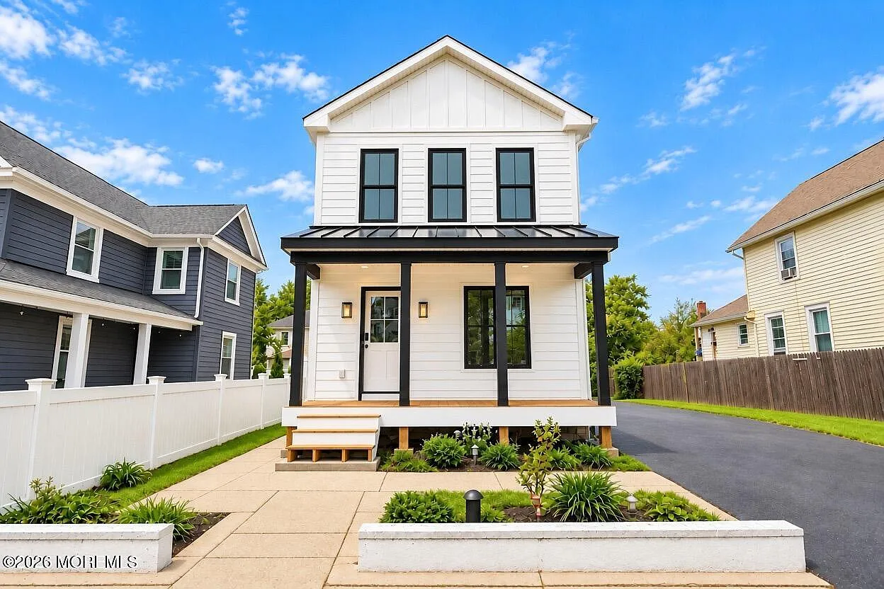 1 bed, $2,700 — Photo 1