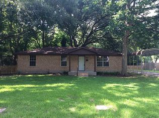 301 Southland Ave, Alvin, TX 77511