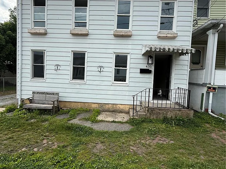 435 E Union St — Photo 1