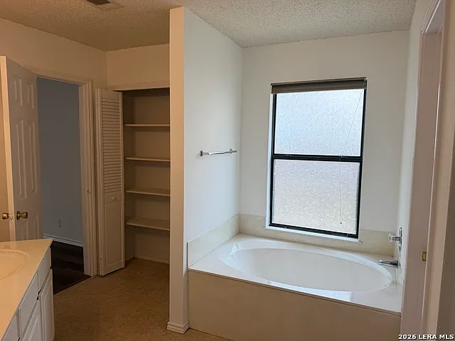 1503 Kingsbridge — Photo 24