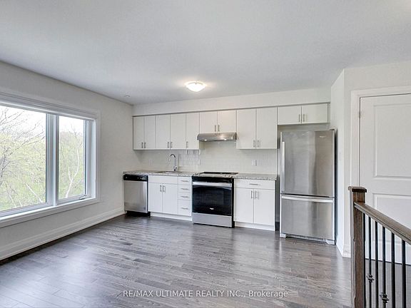 2nd image of 14 Creekbank Rd APT 2