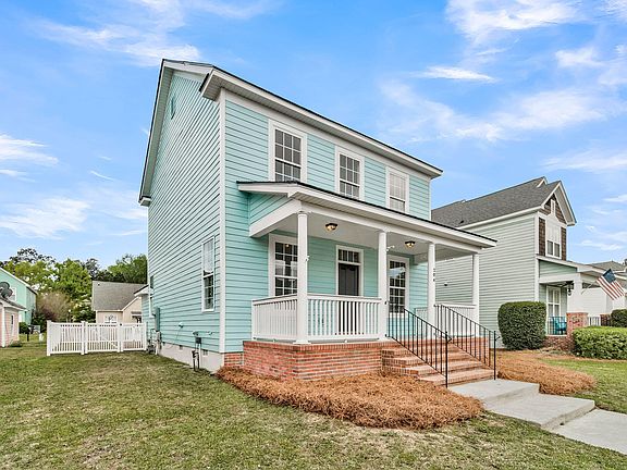 2nd image of 204 Hydrangea St