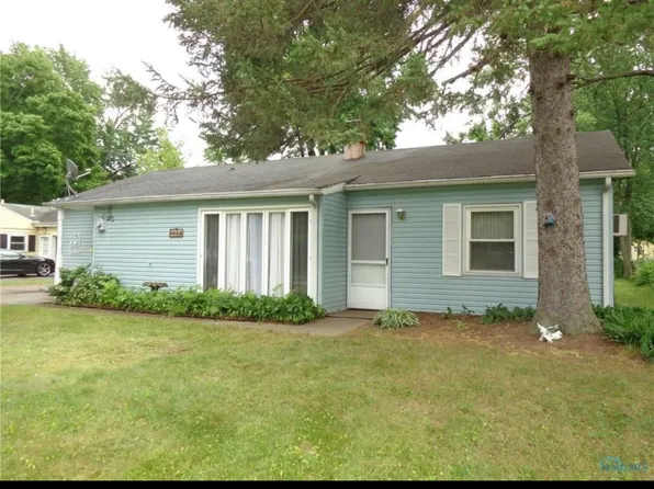 3633 Pendleton Dr, Toledo, OH 43623