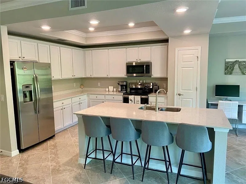 2 bed, 2.0 bath, 1242 sqft, $4,950 — Photo 4
