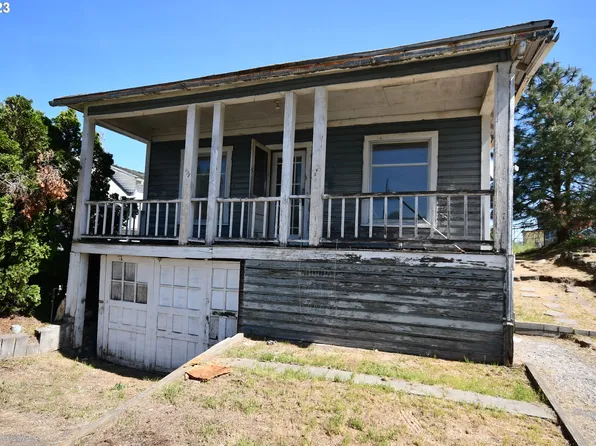 711 W 9th St, The Dalles, OR 97058